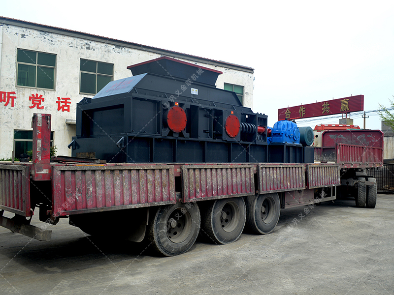 對輥破碎機(jī)在制砂工作中有哪些優(yōu)勢？