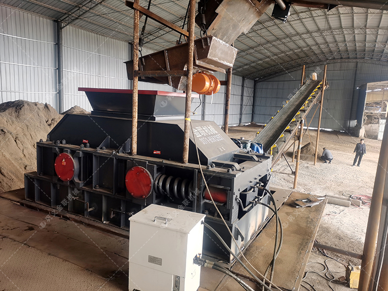 鵝卵石對輥破碎機介紹，為什么選擇金聯(lián)機械？