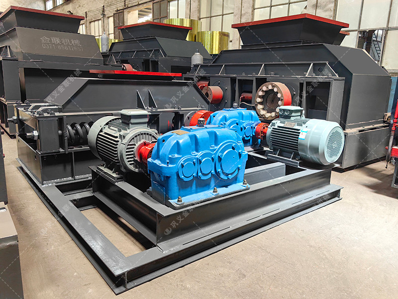 中型直連式對輥制砂機設備發(fā)貨圖片
