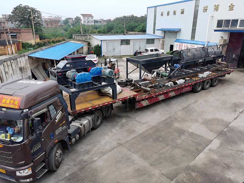 對輥破碎機,滾筒篩砂機,制砂生產(chǎn)線發(fā)貨圖片