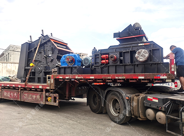 反擊式破碎機價格,反擊式破碎機廠家,反擊破碎機設(shè)備 反擊式破碎機價格,反擊式破碎機廠家,反擊破碎機設(shè)備